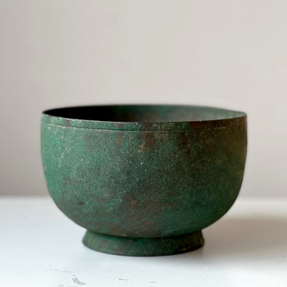 GORYEO DYNASTY BRONZE FOOTED BOWL