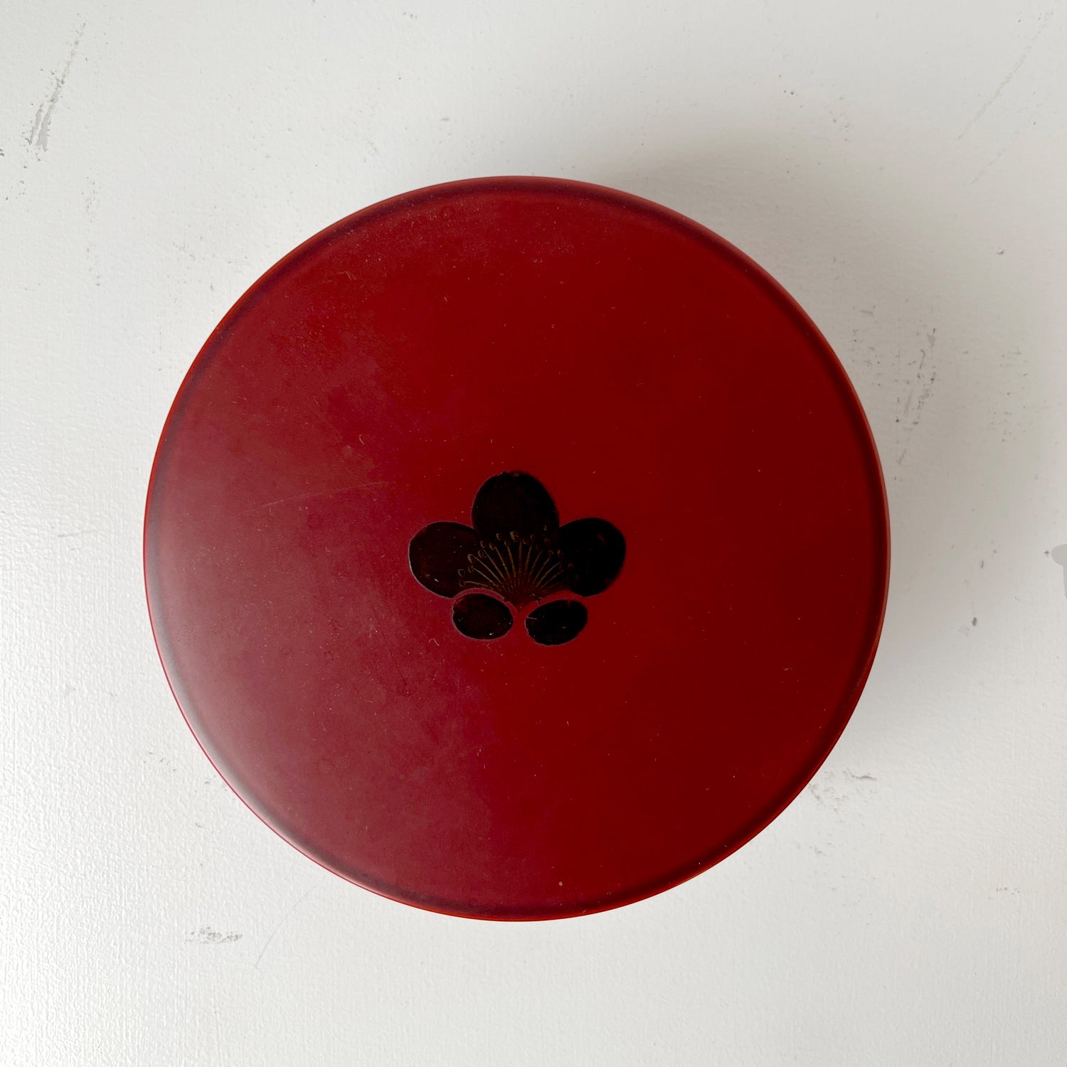 JAPANESE ROUND LACQUERED BOX