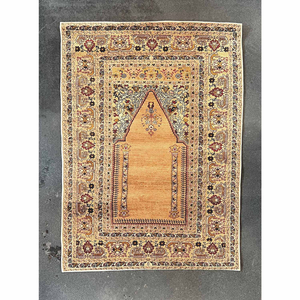 PRAYER RUG