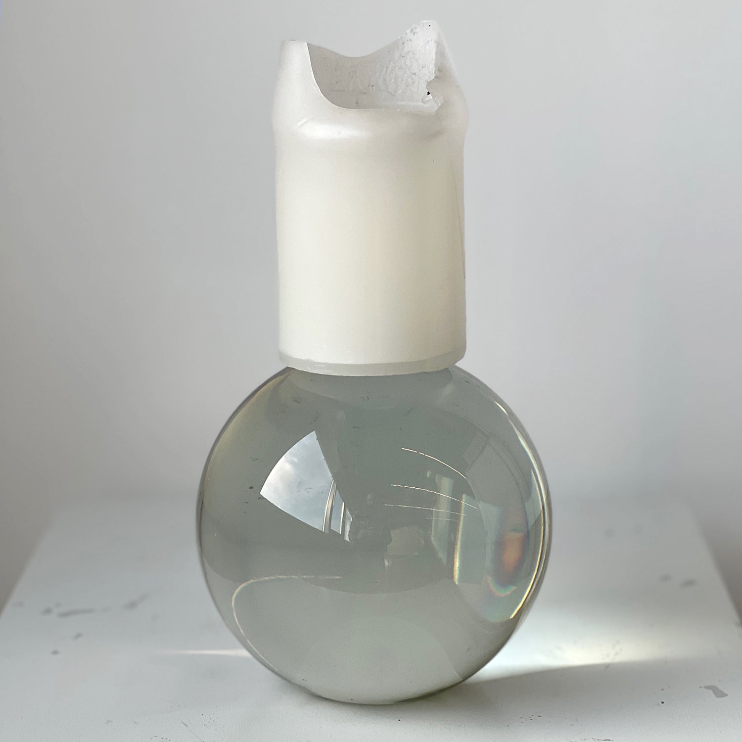 GLASS SPHERE PRICKET