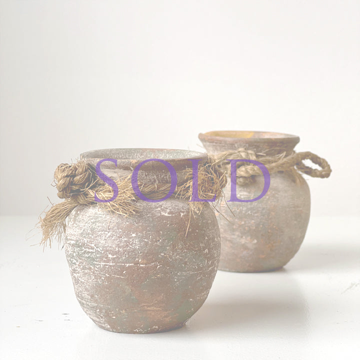 MINIATURE TERRACOTTA POTS (PAIR)