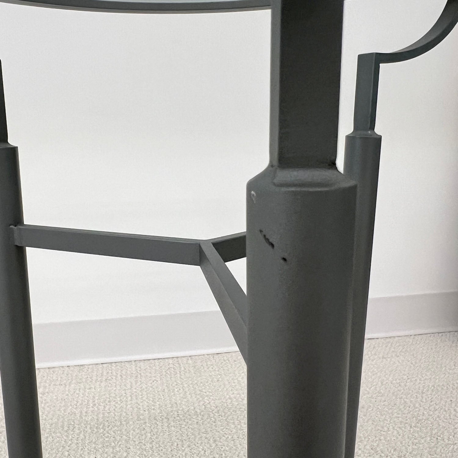 TRIPOD SIDE TABLE™ GRAY - SHOWROOM SAMPLE