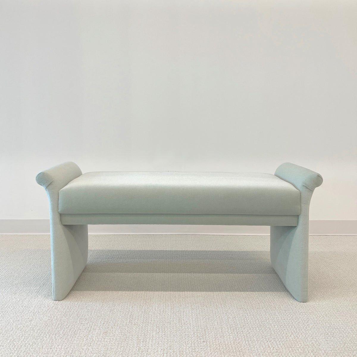 UPHOLSTERED BENCH™